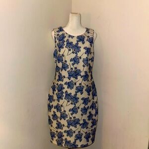 Tommy Hilfiger size 10 fits like an eight. Worn once.. very comfortable.